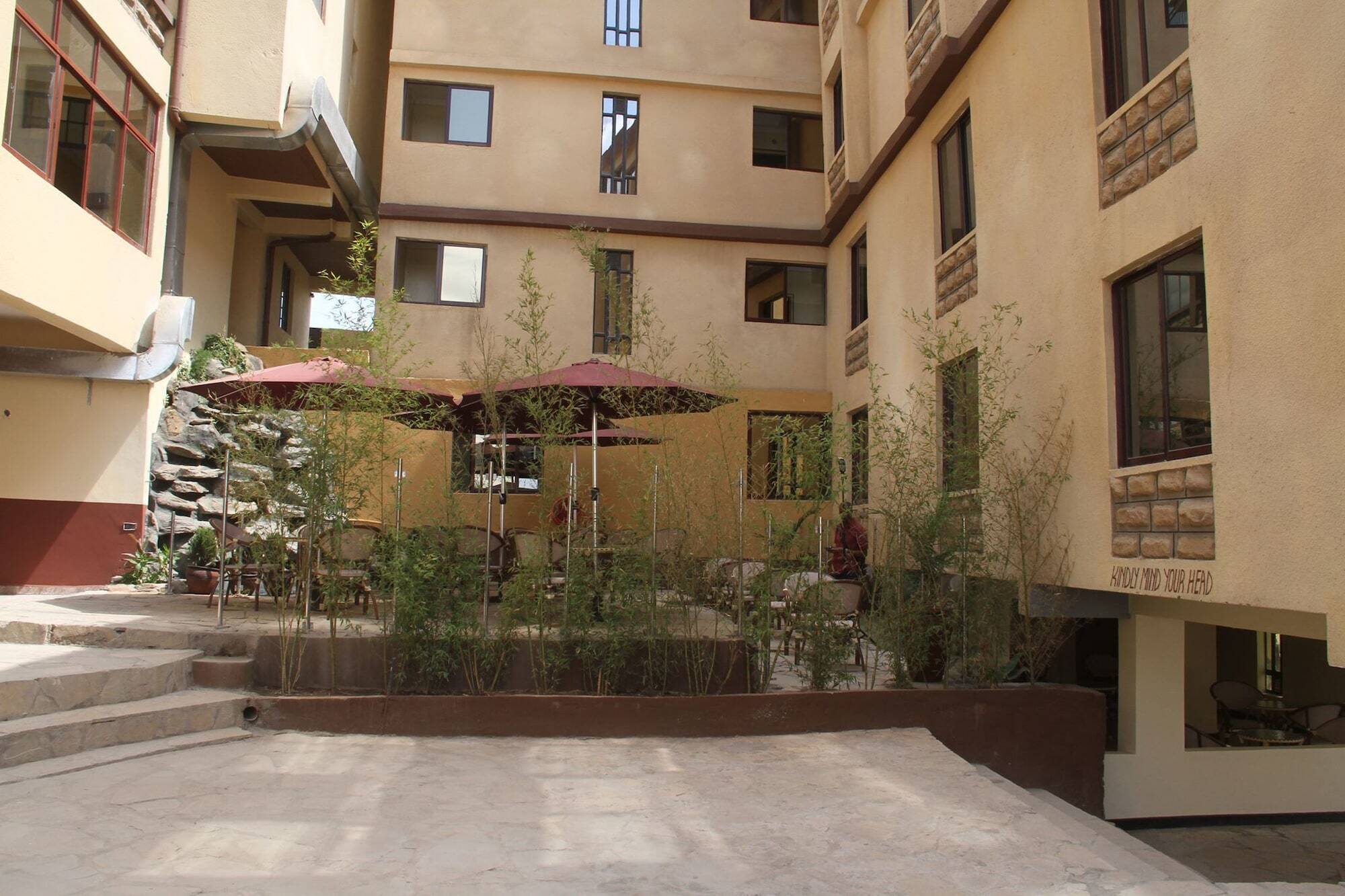 Trippleo'S Hotel Nairobi Extérieur photo
